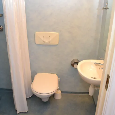 ホステル Skansen *