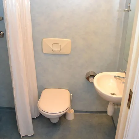 Skansen Hostel *